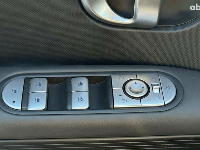 Хендай Ioniq 5, объемом двигателя 0 л и пробегом 12 тыс. км за 25700 $, фото 21 на Automoto.ua