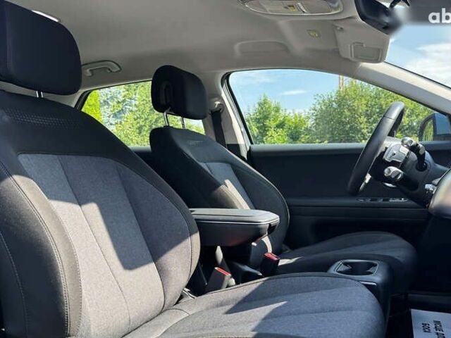 Хендай Ioniq 5, объемом двигателя 0 л и пробегом 12 тыс. км за 25700 $, фото 8 на Automoto.ua