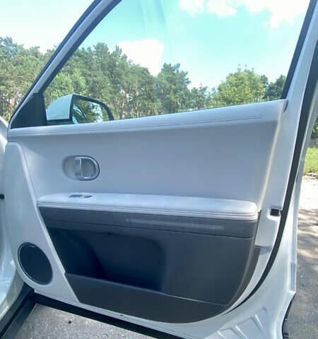 Хендай Ioniq 5, объемом двигателя 0 л и пробегом 4 тыс. км за 32500 $, фото 31 на Automoto.ua