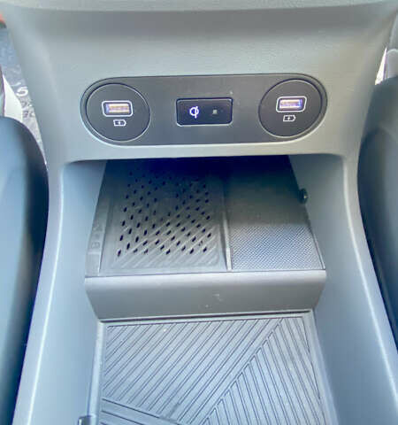 Хендай Ioniq 5, объемом двигателя 0 л и пробегом 4 тыс. км за 32500 $, фото 44 на Automoto.ua