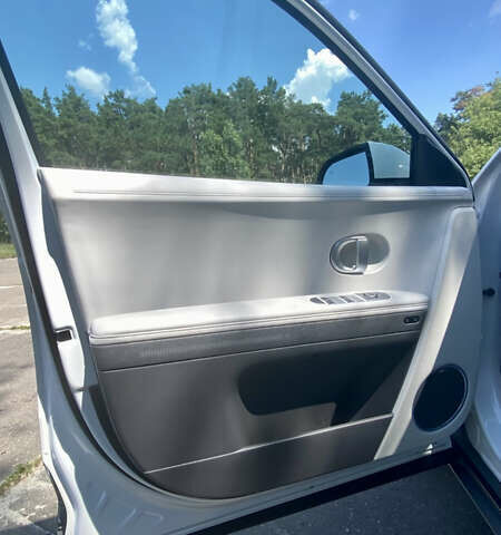 Хендай Ioniq 5, объемом двигателя 0 л и пробегом 4 тыс. км за 32500 $, фото 17 на Automoto.ua