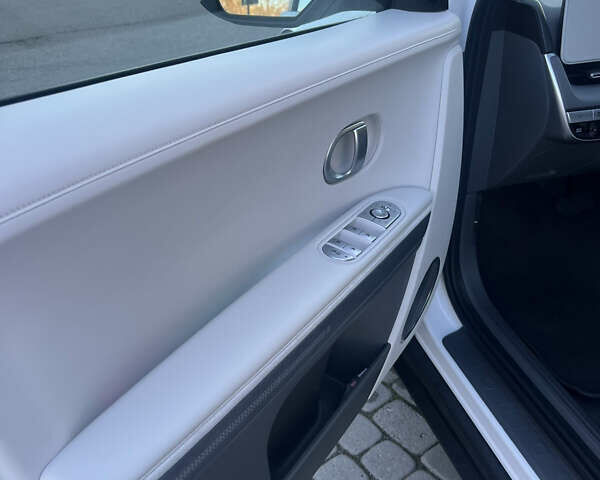 Хендай Ioniq 5, объемом двигателя 0 л и пробегом 46 тыс. км за 23500 $, фото 24 на Automoto.ua