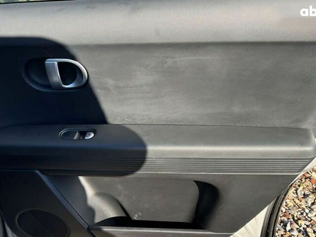 Хендай Ioniq 5, объемом двигателя 0 л и пробегом 13 тыс. км за 27300 $, фото 23 на Automoto.ua