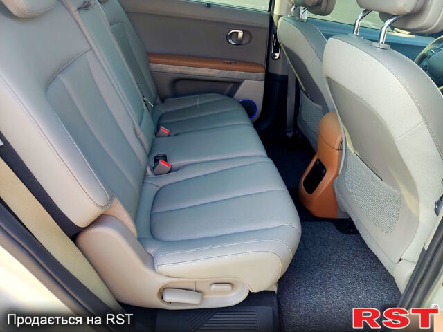 Серый Хендай Ioniq 5, объемом двигателя 0.17 л и пробегом 105 тыс. км за 32500 $, фото 10 на Automoto.ua