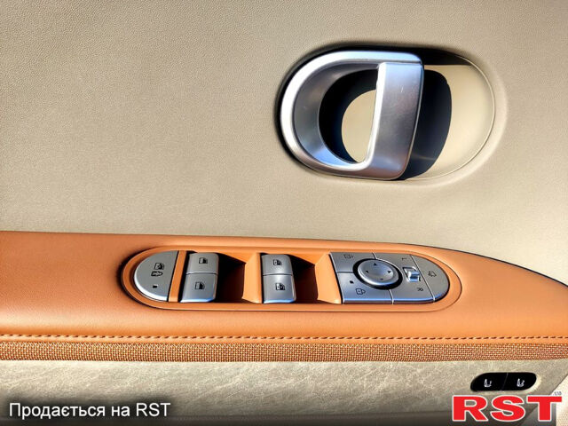 Серый Хендай Ioniq 5, объемом двигателя 0.17 л и пробегом 105 тыс. км за 32500 $, фото 5 на Automoto.ua