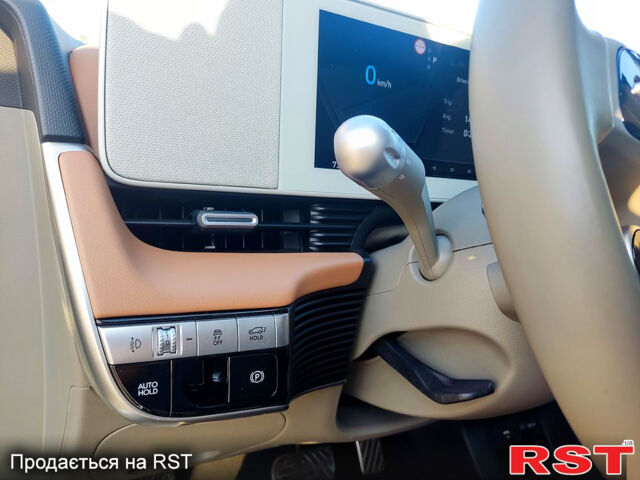 Серый Хендай Ioniq 5, объемом двигателя 0.17 л и пробегом 105 тыс. км за 32500 $, фото 7 на Automoto.ua