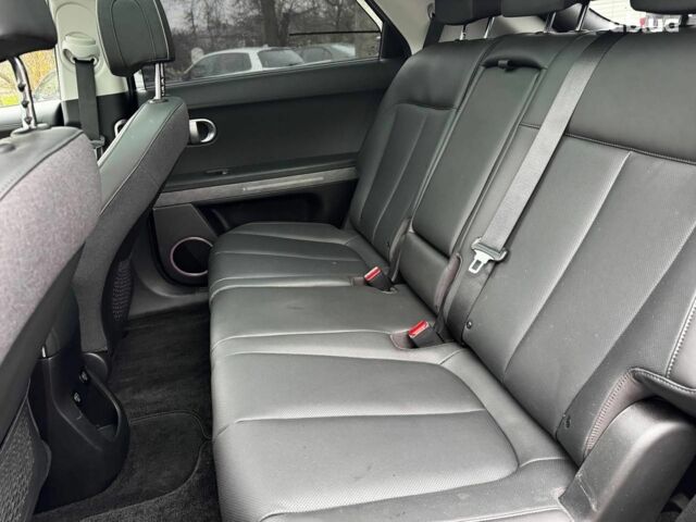 Сірий Хендай Ioniq 5, об'ємом двигуна 0 л та пробігом 37 тис. км за 28990 $, фото 26 на Automoto.ua