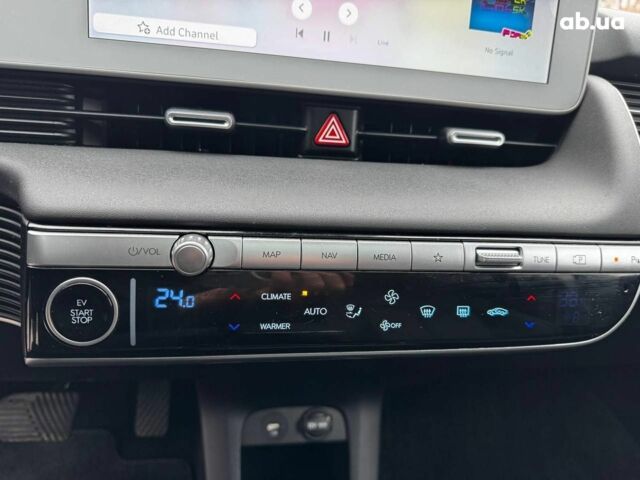 Сірий Хендай Ioniq 5, об'ємом двигуна 0 л та пробігом 37 тис. км за 28990 $, фото 22 на Automoto.ua