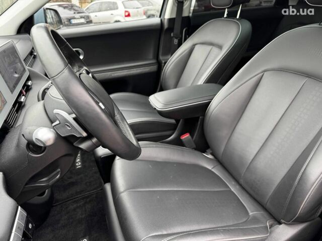 Сірий Хендай Ioniq 5, об'ємом двигуна 0 л та пробігом 37 тис. км за 28990 $, фото 20 на Automoto.ua