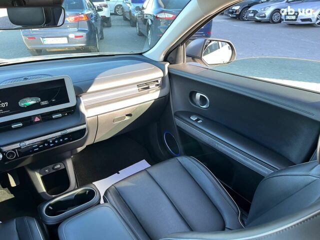Серый Хендай Ioniq 5, объемом двигателя 0 л и пробегом 34 тыс. км за 26740 $, фото 22 на Automoto.ua