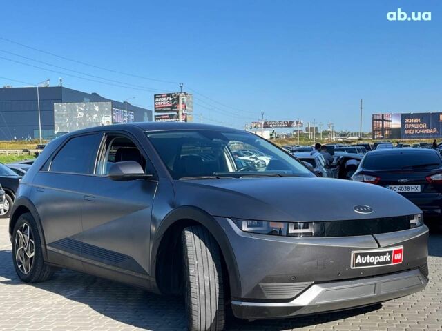 Серый Хендай Ioniq 5, объемом двигателя 0 л и пробегом 34 тыс. км за 26740 $, фото 3 на Automoto.ua