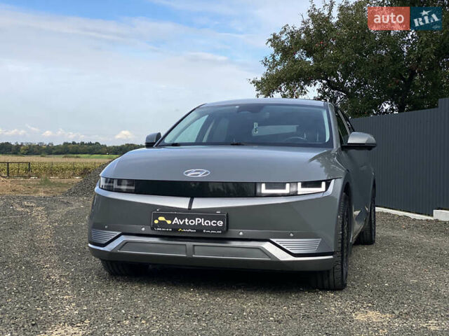 Серый Хендай Ioniq 5, объемом двигателя 0 л и пробегом 130 тыс. км за 28200 $, фото 128 на Automoto.ua
