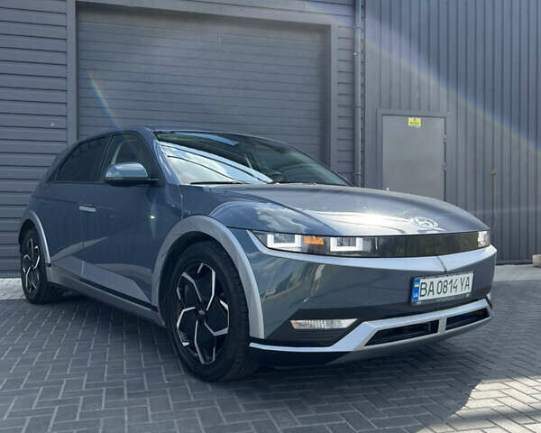 Серый Хендай Ioniq 5, объемом двигателя 0 л и пробегом 42 тыс. км за 23999 $, фото 4 на Automoto.ua