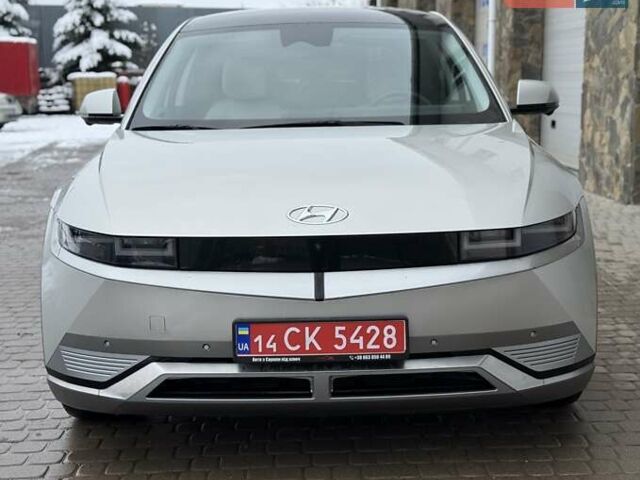 Серый Хендай Ioniq 5, объемом двигателя 0 л и пробегом 62 тыс. км за 31700 $, фото 2 на Automoto.ua