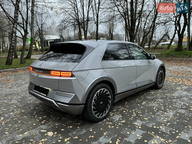 Серый Хендай Ioniq 5, объемом двигателя 0 л и пробегом 66 тыс. км за 30800 $, фото 4 на Automoto.ua