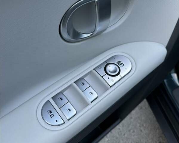 Серый Хендай Ioniq 5, объемом двигателя 0 л и пробегом 68 тыс. км за 24000 $, фото 1 на Automoto.ua