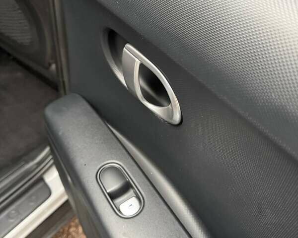 Сірий Хендай Ioniq 5, об'ємом двигуна 0 л та пробігом 120 тис. км за 21300 $, фото 26 на Automoto.ua