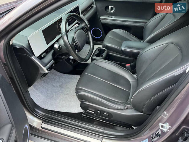 Серый Хендай Ioniq 5, объемом двигателя 0 л и пробегом 108 тыс. км за 26800 $, фото 34 на Automoto.ua