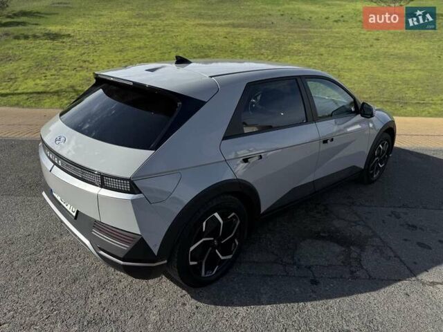 Серый Хендай Ioniq 5, объемом двигателя 0 л и пробегом 57 тыс. км за 25800 $, фото 18 на Automoto.ua