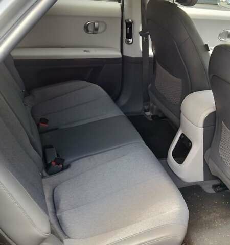 Серый Хендай Ioniq 5, объемом двигателя 0 л и пробегом 68 тыс. км за 24000 $, фото 8 на Automoto.ua