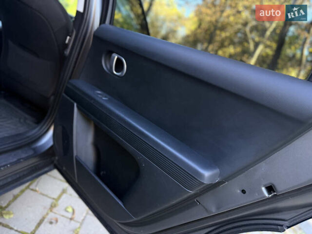 Серый Хендай Ioniq 5, объемом двигателя 0 л и пробегом 158 тыс. км за 19900 $, фото 66 на Automoto.ua