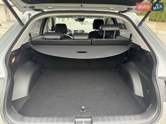 Сірий Хендай Ioniq 5, об'ємом двигуна 0 л та пробігом 11 тис. км за 30999 $, фото 16 на Automoto.ua