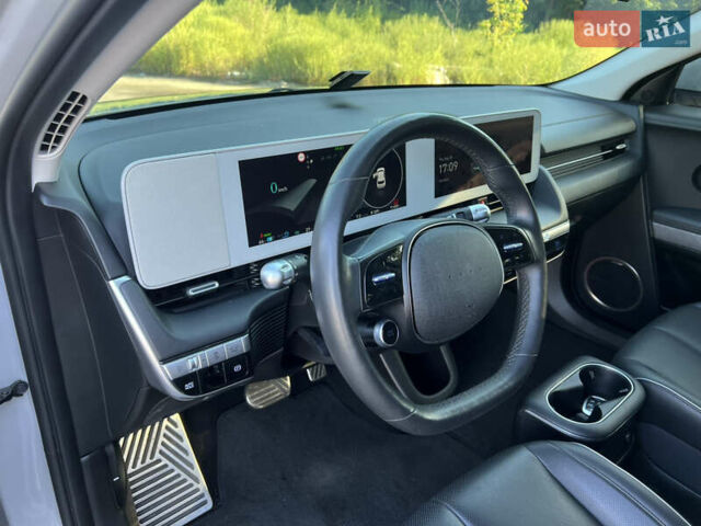 Серый Хендай Ioniq 5, объемом двигателя 0 л и пробегом 70 тыс. км за 27500 $, фото 21 на Automoto.ua