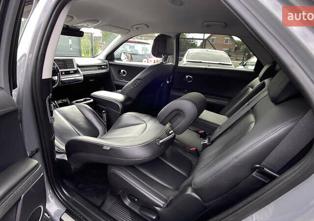 Серый Хендай Ioniq 5, объемом двигателя 0 л и пробегом 130 тыс. км за 28200 $, фото 76 на Automoto.ua