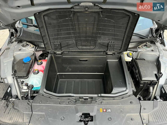 Серый Хендай Ioniq 5, объемом двигателя 0 л и пробегом 108 тыс. км за 26800 $, фото 30 на Automoto.ua