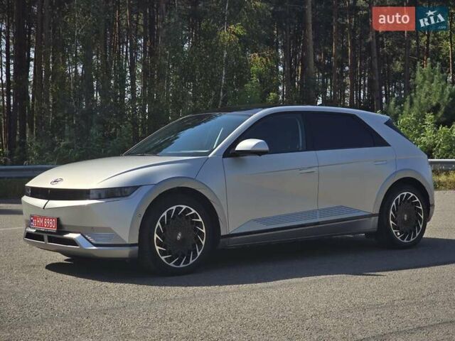 Серый Хендай Ioniq 5, объемом двигателя 0 л и пробегом 54 тыс. км за 34499 $, фото 2 на Automoto.ua