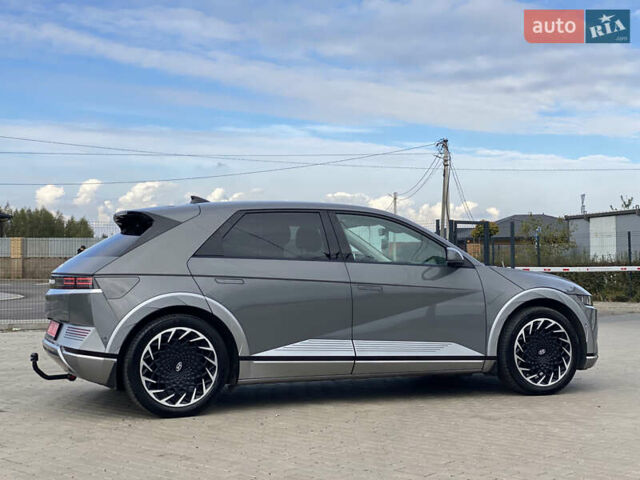 Серый Хендай Ioniq 5, объемом двигателя 0 л и пробегом 130 тыс. км за 28200 $, фото 144 на Automoto.ua