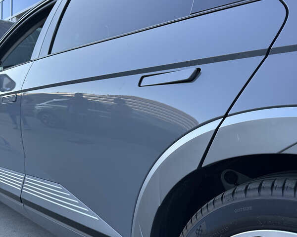 Сірий Хендай Ioniq 5, об'ємом двигуна 0 л та пробігом 93 тис. км за 28200 $, фото 25 на Automoto.ua