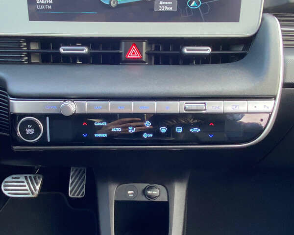 Серый Хендай Ioniq 5, объемом двигателя 0 л и пробегом 115 тыс. км за 26350 $, фото 25 на Automoto.ua