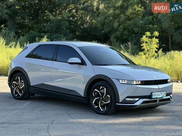 Серый Хендай Ioniq 5, объемом двигателя 0 л и пробегом 70 тыс. км за 27500 $, фото 7 на Automoto.ua