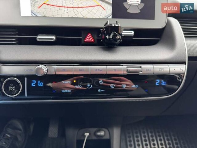 Сірий Хендай Ioniq 5, об'ємом двигуна 0 л та пробігом 43 тис. км за 28900 $, фото 57 на Automoto.ua