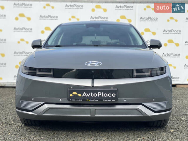 Серый Хендай Ioniq 5, объемом двигателя 0 л и пробегом 130 тыс. км за 28200 $, фото 179 на Automoto.ua