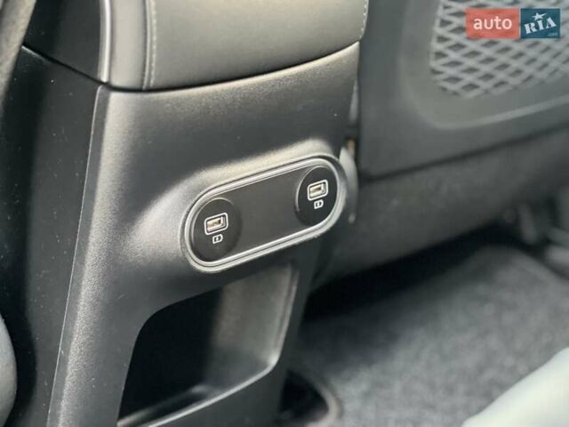 Сірий Хендай Ioniq 5, об'ємом двигуна 0 л та пробігом 11 тис. км за 32500 $, фото 11 на Automoto.ua