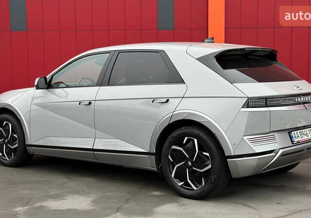 Серый Хендай Ioniq 5, объемом двигателя 0 л и пробегом 47 тыс. км за 29500 $, фото 6 на Automoto.ua