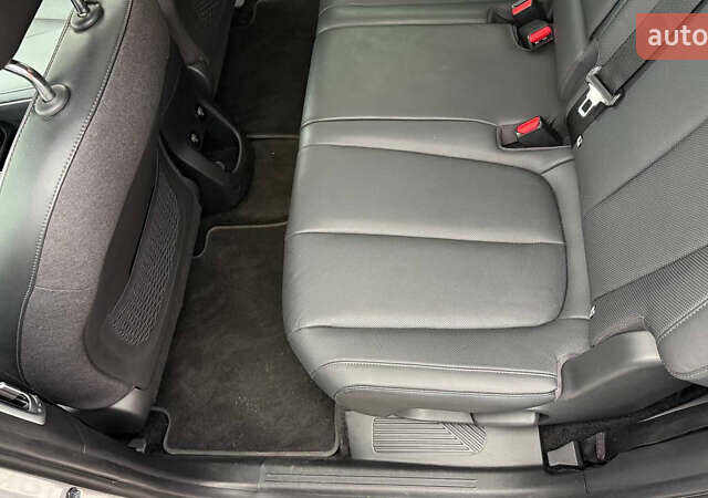 Серый Хендай Ioniq 5, объемом двигателя 0 л и пробегом 47 тыс. км за 29500 $, фото 58 на Automoto.ua