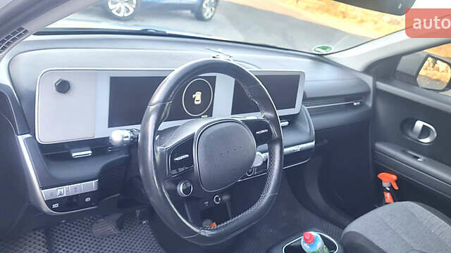 Серый Хендай Ioniq 5, объемом двигателя 0 л и пробегом 56 тыс. км за 27500 $, фото 12 на Automoto.ua