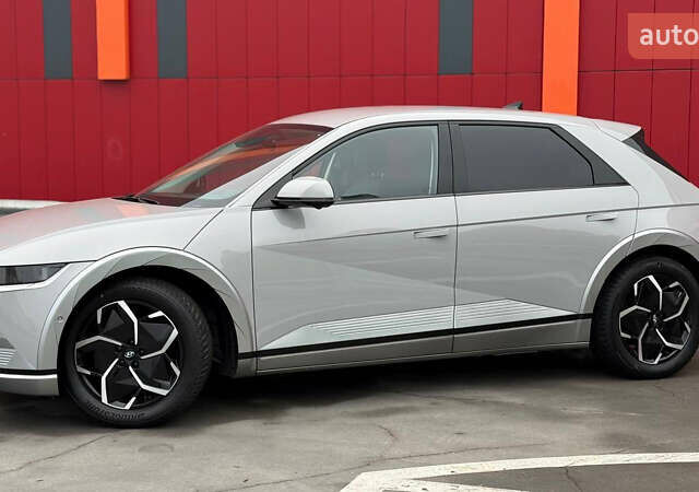 Серый Хендай Ioniq 5, объемом двигателя 0 л и пробегом 47 тыс. км за 29500 $, фото 11 на Automoto.ua