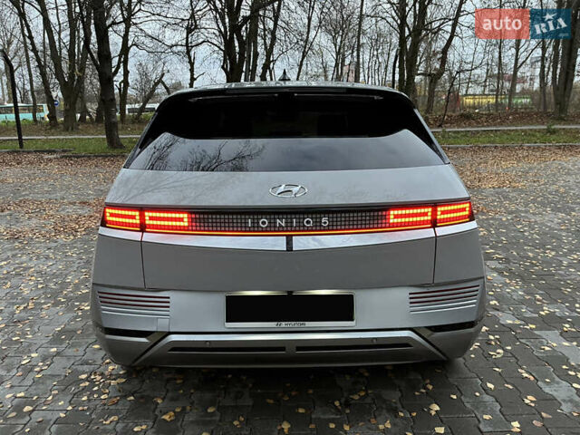 Серый Хендай Ioniq 5, объемом двигателя 0 л и пробегом 66 тыс. км за 30800 $, фото 5 на Automoto.ua