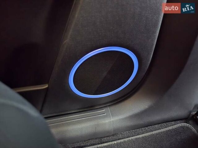Серый Хендай Ioniq 5, объемом двигателя 0 л и пробегом 54 тыс. км за 34499 $, фото 81 на Automoto.ua
