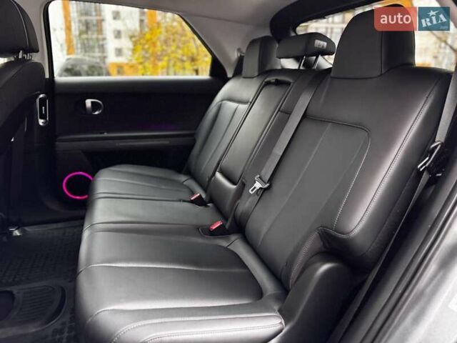 Сірий Хендай Ioniq 5, об'ємом двигуна 0 л та пробігом 43 тис. км за 28900 $, фото 40 на Automoto.ua