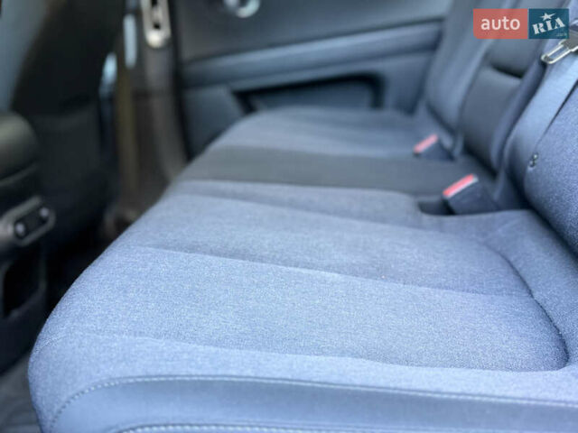 Серый Хендай Ioniq 5, объемом двигателя 0 л и пробегом 158 тыс. км за 19900 $, фото 71 на Automoto.ua