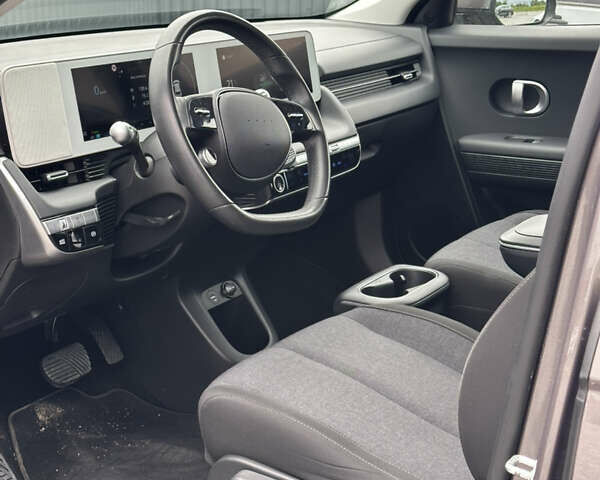 Сірий Хендай Ioniq 5, об'ємом двигуна 0 л та пробігом 25 тис. км за 21999 $, фото 18 на Automoto.ua