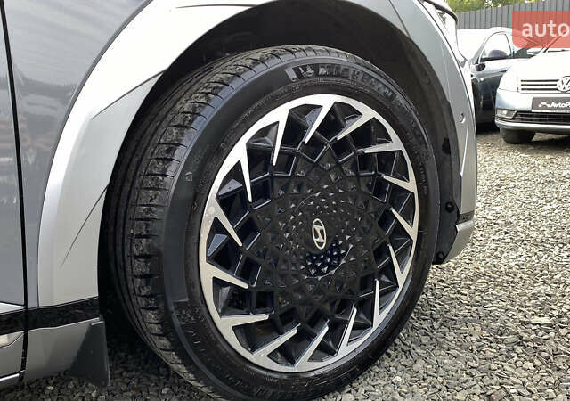 Серый Хендай Ioniq 5, объемом двигателя 0 л и пробегом 130 тыс. км за 28200 $, фото 45 на Automoto.ua