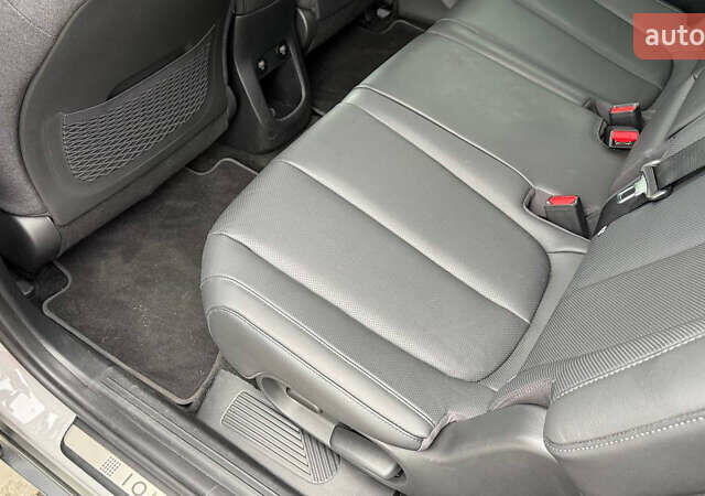 Серый Хендай Ioniq 5, объемом двигателя 0 л и пробегом 47 тыс. км за 29500 $, фото 63 на Automoto.ua