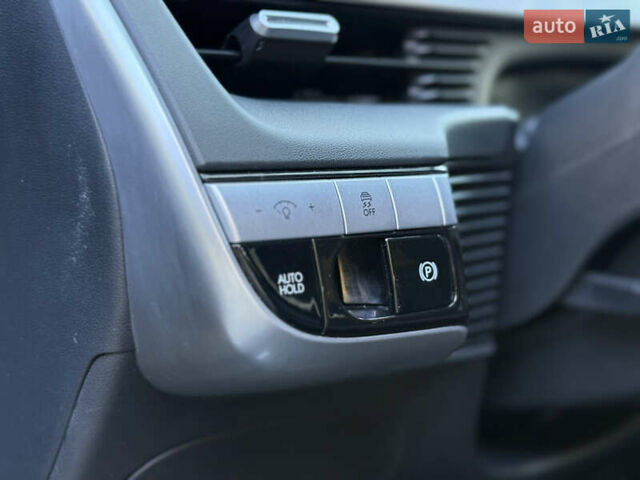 Серый Хендай Ioniq 5, объемом двигателя 0 л и пробегом 151 тыс. км за 21450 $, фото 44 на Automoto.ua