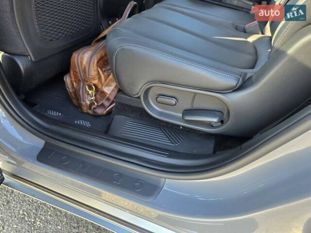 Серый Хендай Ioniq 5, объемом двигателя 0 л и пробегом 49 тыс. км за 37000 $, фото 18 на Automoto.ua